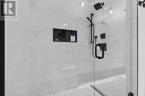 1793 Queen St E, Sault Ste. Marie, ON - Indoor Photo Showing Bathroom
