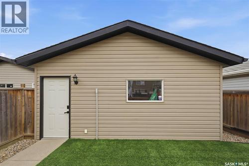 722 Lamarsh Lane, Saskatoon, SK 