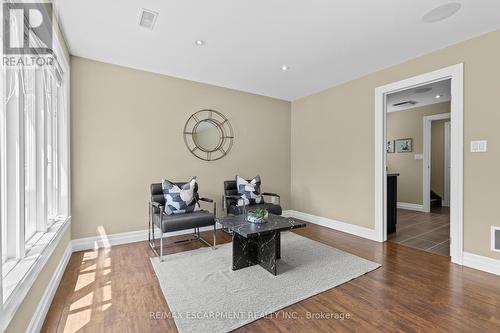 404 Hamilton Drive, Hamilton, ON 