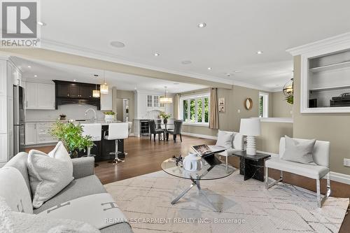 404 Hamilton Drive, Hamilton, ON 