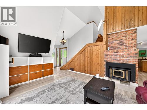 7346 Harrop Procter Road, Procter, BC 