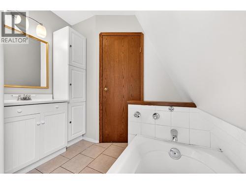 7346 Harrop Procter Road, Procter, BC 