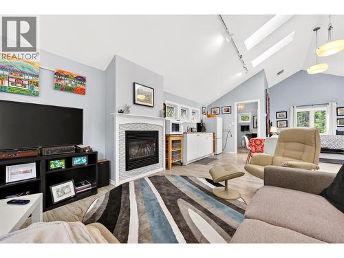 7346 Harrop Procter Road, Procter, BC 