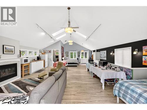 7346 Harrop Procter Road, Procter, BC 