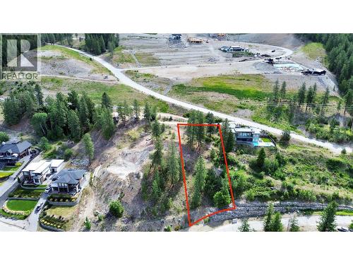 Lot lines are estimates only - 3451 Arawana Road, Naramata, BC 