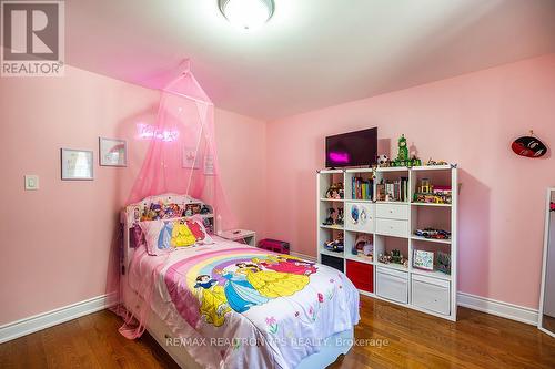 25 Leafield Drive, Toronto, ON 