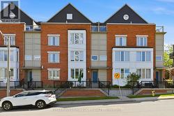 59 CARROLL STREET Toronto, ON M4M 3G2