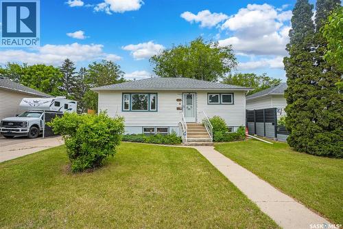 421 P AVENUE N  Saskatoon, SK S7L 2V8