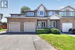 80 SCARLET COURT  Ottawa, ON K1T 3R6
