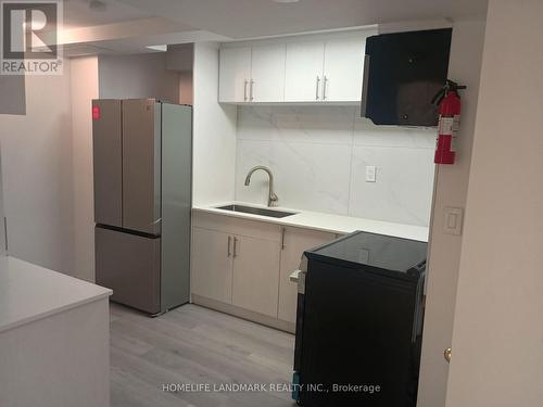 112 Holm Crescent, Markham, ON 