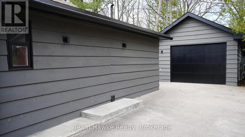 283 Tiny Beaches Road S, Tiny, ON 