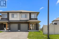 699 HONEYDEW STREET Ottawa, ON K1X 0K5