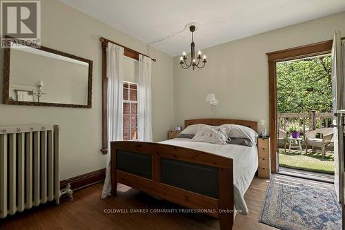 111 Spadina Avenue, Hamilton, ON 