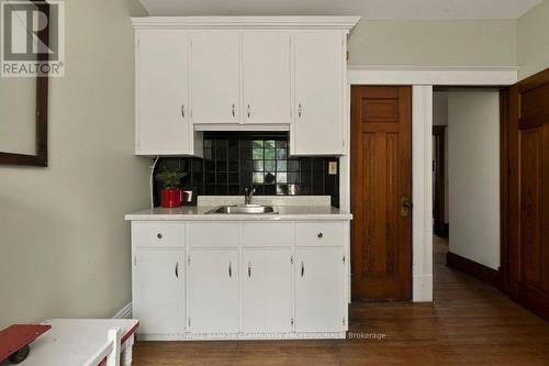 111 Spadina Avenue, Hamilton, ON 