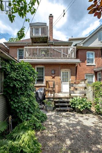 111 Spadina Avenue, Hamilton, ON 