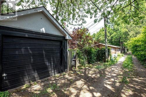 111 Spadina Avenue, Hamilton, ON 