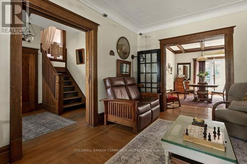 111 Spadina Avenue, Hamilton, ON 
