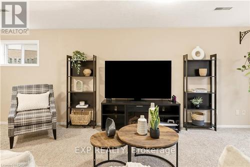 45 Catalina Court, Kitchener, ON 