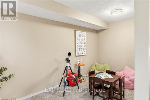 45 Catalina Court, Kitchener, ON 