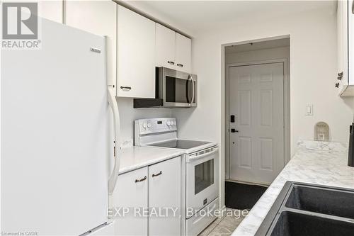 45 Catalina Court, Kitchener, ON 