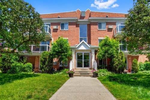 204-400 Rue Hubert  Longueuil (Greenfield Park), QC J4V 1S2