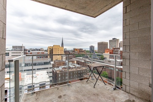 Balcon - 1110-1150 Rue St-Denis, Montréal (Ville-Marie), QC - Outdoor