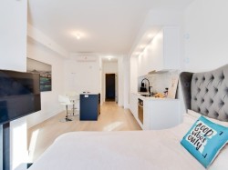 Salon - 