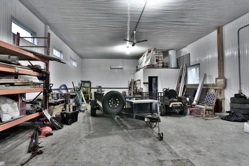 Garage - 27 1Er Rang O., Sainte-Cécile-De-Milton, QC 