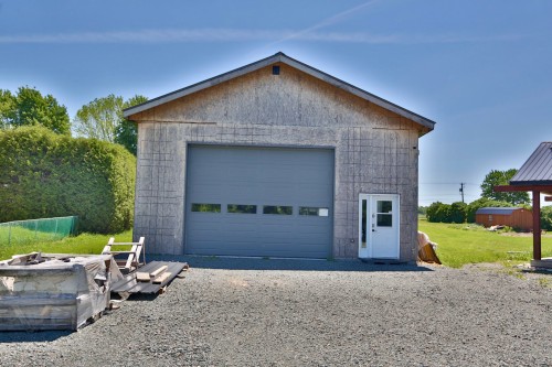 Garage - 27 1Er Rang O., Sainte-Cécile-De-Milton, QC 