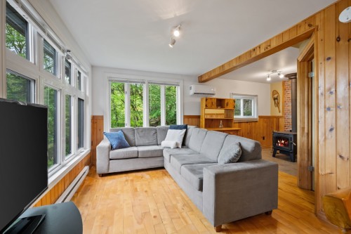 Living Room - 900 Ch. Joseph-Francoeur, Labelle, QC 
