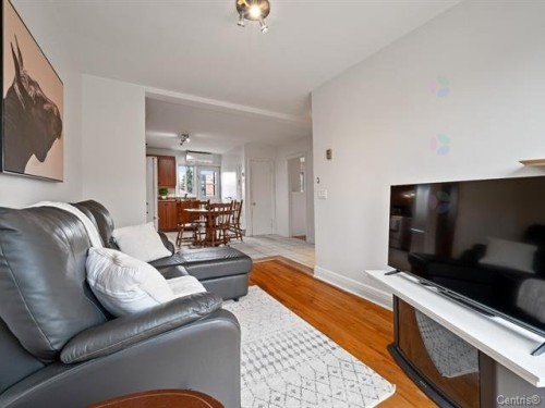 2558 Rue De Cadillac , Montréal (Mercier/Hochelaga-Maisonneuve), QC H1N 2V3 4