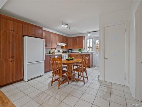 2558 Rue De Cadillac , Montréal (Mercier/Hochelaga-Maisonneuve), QC H1N 2V3 5