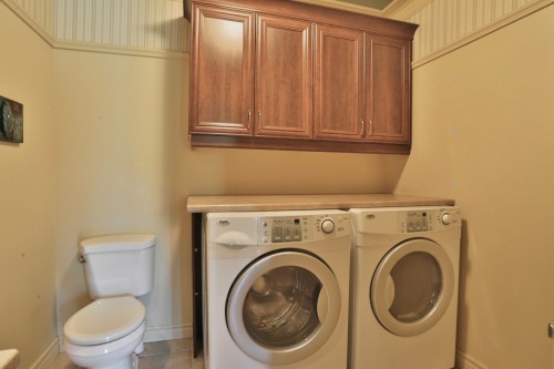 Salle d'eau - 629 Rue Du Moulin, Acton Vale, QC - Indoor Photo Showing Laundry Room