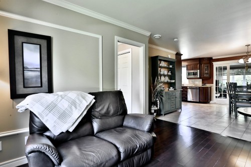 Salon - 629 Rue Du Moulin, Acton Vale, QC - Indoor Photo Showing Living Room