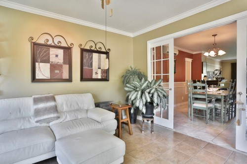 Salon - 629 Rue Du Moulin, Acton Vale, QC - Indoor Photo Showing Living Room