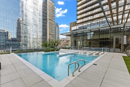 Piscine - 3909-720 Rue St-Jacques, Montréal (Ville-Marie), QC 