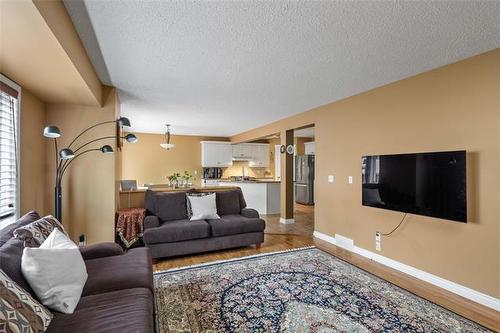 86 St Albans Rd, Winnipeg, MB 