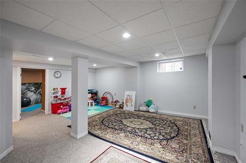 86 St Albans Rd, Winnipeg, MB 