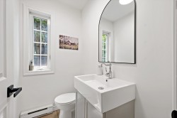 Powder room - 