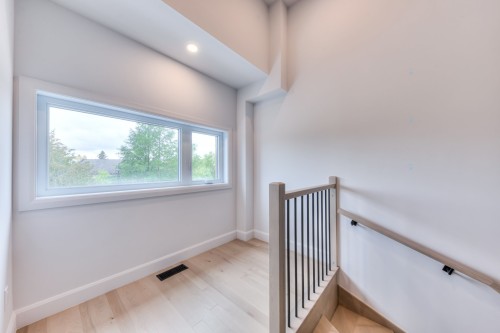 Escalier - 2920 Rue Cloutier, Brossard, QC 