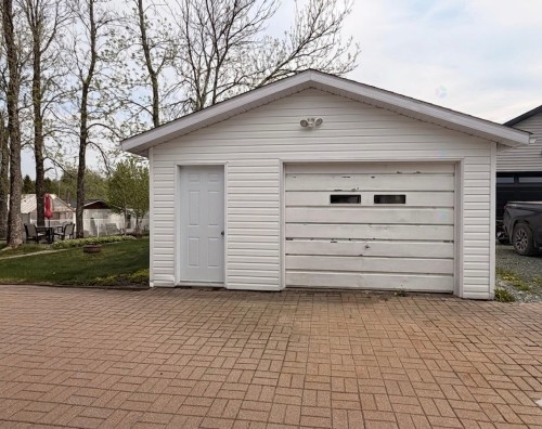 Garage - 87 Rue D'Évain, Rouyn-Noranda, QC 