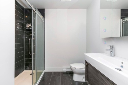 Salle de bains - 901-888 Rue Wellington, Montréal (Ville-Marie), QC - Indoor Photo Showing Bathroom