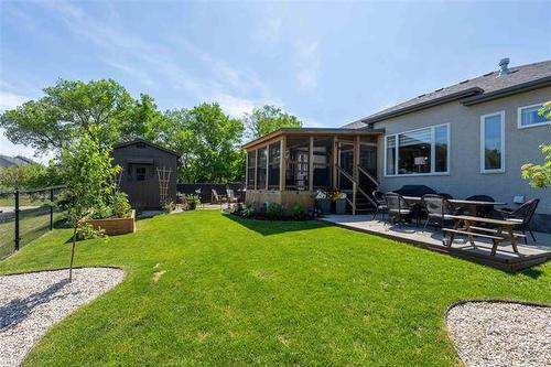 61 Stone Ridge Dr, Stonewall, MB 