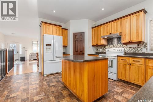 27 Belmont Crescent, Moose Jaw, SK 