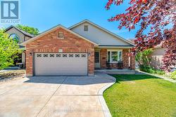 5122 MEADOWOOD LANE  Lincoln, ON L3J 0J7