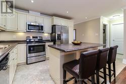 Gorgeous Custom Kitchen - Large Centre Island - 