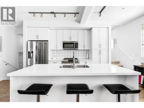 7 11272 240 STREET  Maple Ridge, BC V2W 0J8