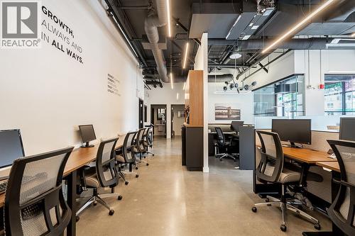 375-377 E Broadway, Vancouver, BC 