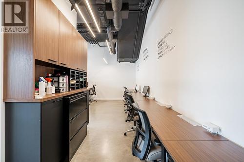 375-377 E Broadway, Vancouver, BC 