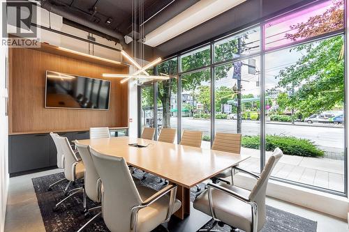 375-377 E Broadway, Vancouver, BC 